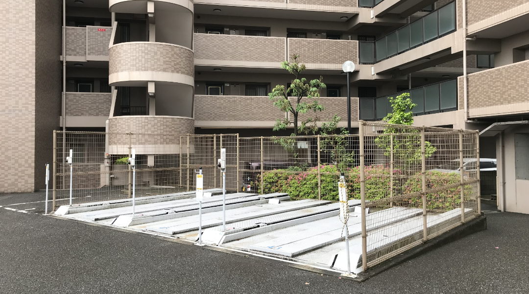 鋼板平面駐車場　リニューアル前